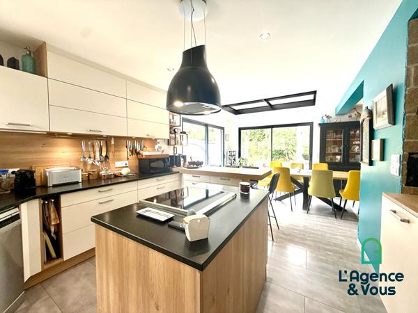 kervignac – maison contemporaine 5 chambres avec piscine, garage et grand jardin