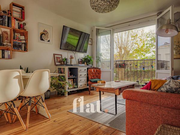 Appartement T4 / T3 - 62 m2 + cave + Jardin commun ( DPE D)