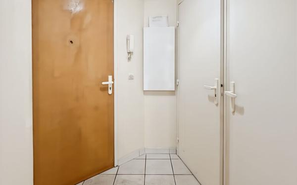 Appartement à louer    1 pièce •  Argenteuil