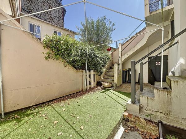 Appartement triplex oumaison de ville 5 min RER A