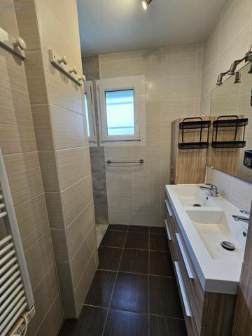 Maison de ville à vendre à Blois dans le Loir-et-Cher (41000), ref : 1001990   
Bas rivière