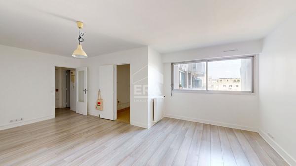 Appartement Paris 1 pièce d'environ 38 m2