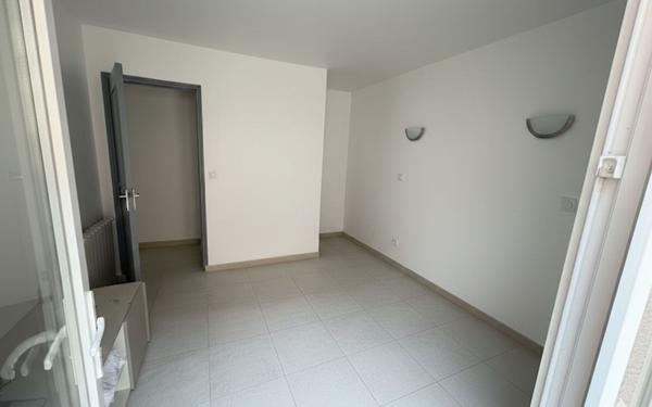 Appartement à louer    4 pièces • 97,50 m2 Villemoustaussou
