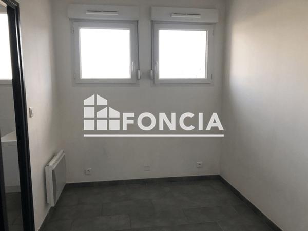 Location Studio 30.32 m² - 25 RUE LAURENDEAU Amiens 80000