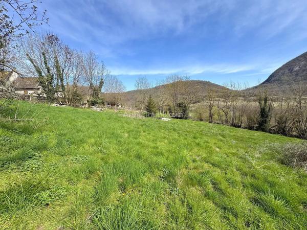 Vente                                                      Terrain
                        
                                         1673 m2                     à Prémeyzel