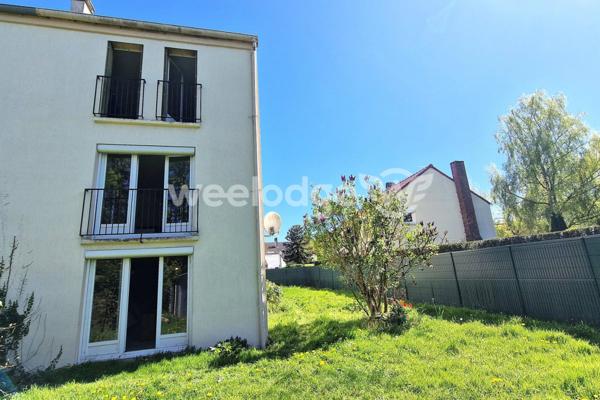 Maison à vendre 4 pièces de 97 m² à Élancourt