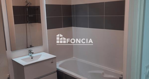 Location Appartement 2 pièces 46.8 m² - Carpentras 84200