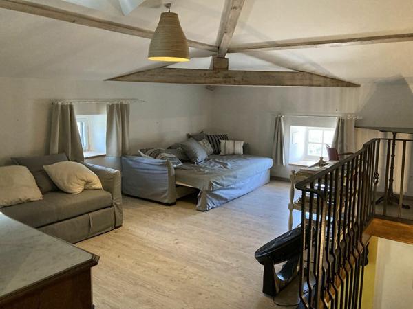 Maison à vendre    5 pièces •  Labeaume