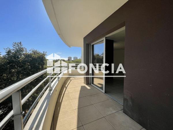 Location Appartement 2 pièces 58.02 m² - 411 RUE DE LA CHAULANE La Seyne Sur Mer 83500