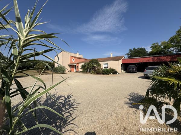Maison à vendre 8 pièces 205 m² Saint-Maurice-le-Girard