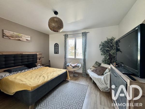 Maison à vendre 8 pièces 205 m² Saint-Maurice-le-Girard
