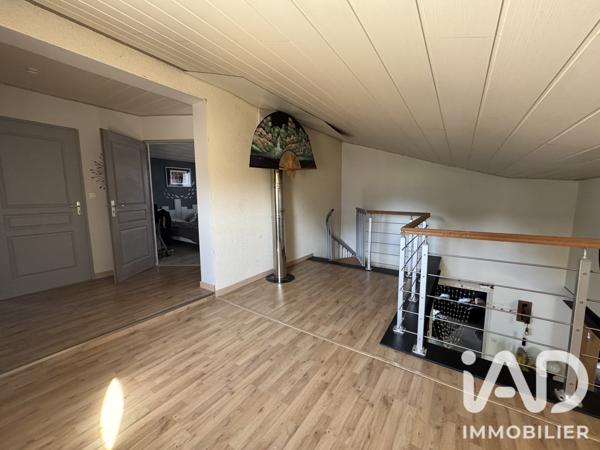 Maison à vendre 8 pièces 205 m² Saint-Maurice-le-Girard
