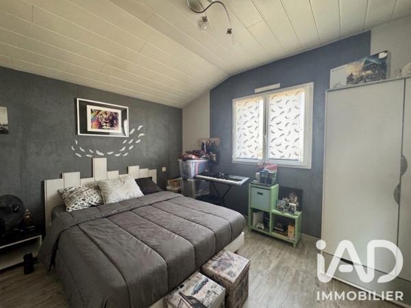 Maison à vendre 8 pièces 205 m² Saint-Maurice-le-Girard