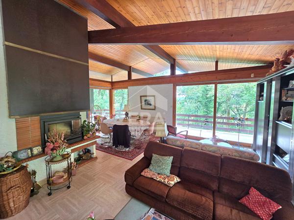 Maison Montpon Menesterol 7 pièce(s) 167 m2