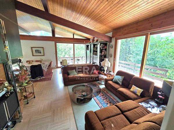 Maison Montpon Menesterol 7 pièce(s) 167 m2