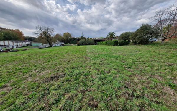 Terrain à vendre    Mugron