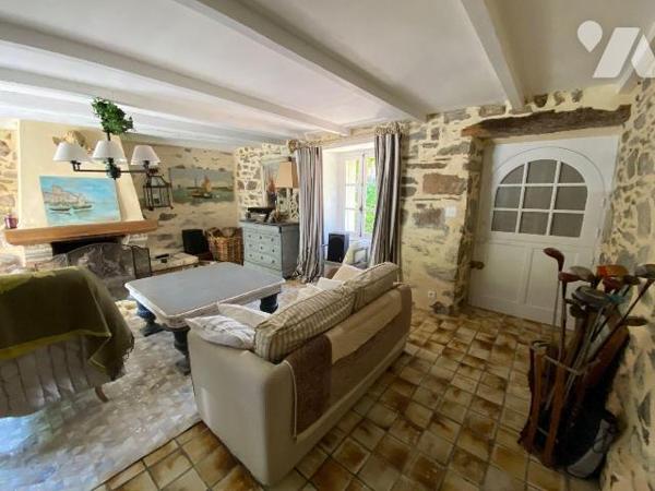 Maison à vendre à Binic-Étables-sur-Mer (22680) en Côtes-d'Armor (22).
Vous êtes actuellement ...
