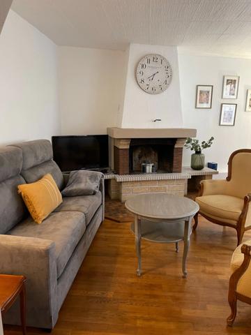 La Roche-Guyon - Immeuble pour résidence principale - investissment locatif ou projet de vie intergénérationnel