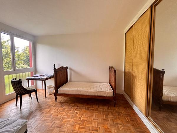 Appartement Palaiseau 3 pièces 64m2 - Stationnement - Cave - RER à 15 min