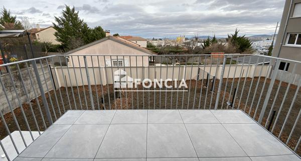 Location Appartement 2 pièces 43 m² - Clermont-ferrand 63000