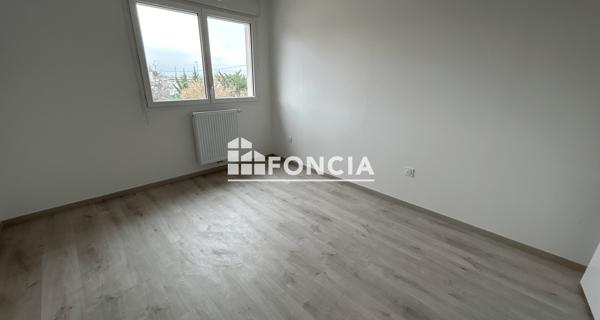Location Appartement 2 pièces 43 m² - Clermont-ferrand 63000