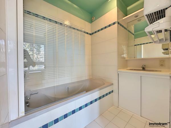 Vente Appartement 152m 2 - 3 chambre(s) - Lille, Saint Maur • Réf. VA26982
