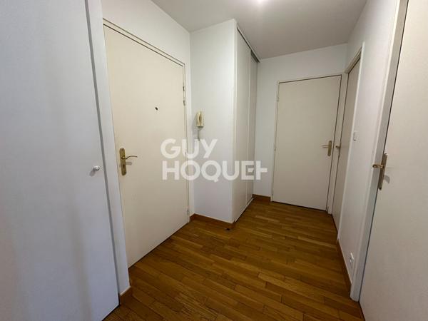 Grand 3 pièces, Centre ville, immeuble 2004