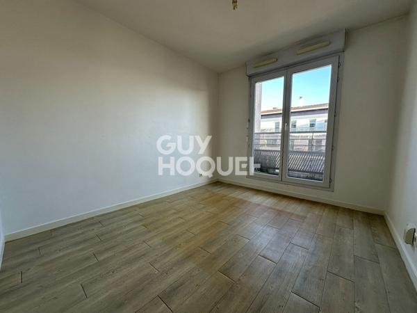 Grand 3 pièces, Centre ville, immeuble 2004