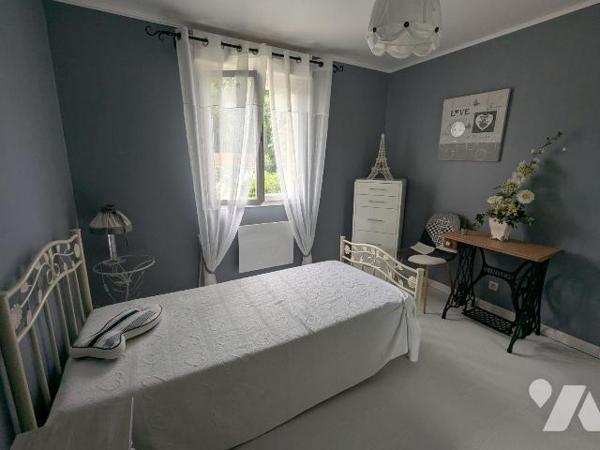 Maison récente de 172 m² à vendre à proximité du centre-ville de Nogent-le-Rotrou

Située à p...