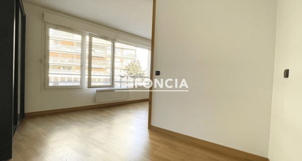 Location Studio 32.98 m² - Fontenay-aux-roses 92260