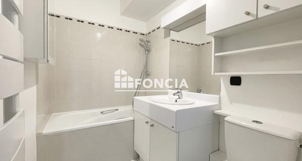 Location Studio 32.98 m² - Fontenay-aux-roses 92260
