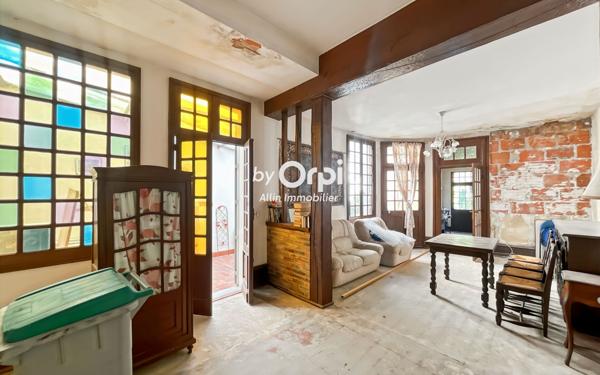 Maison à vendre    5 pièces • 217 m2 Montluçon