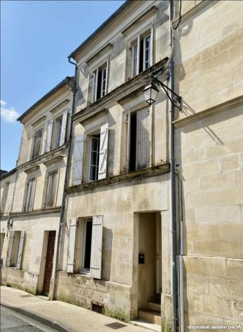 Immeuble à JONZAC, 17500 - 156m²