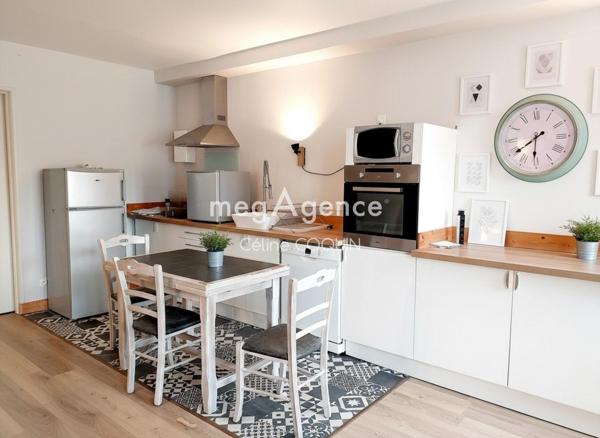 Immeuble à JONZAC, 17500 - 156m²