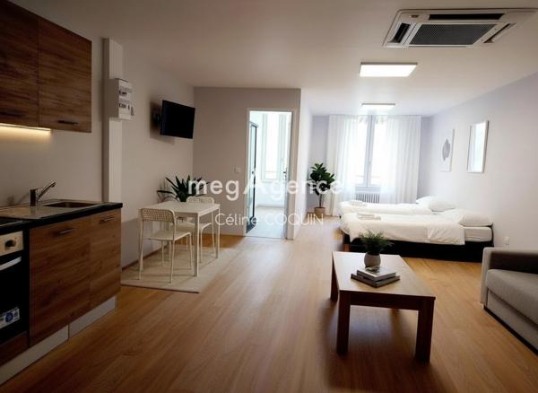 Immeuble à JONZAC, 17500 - 156m²