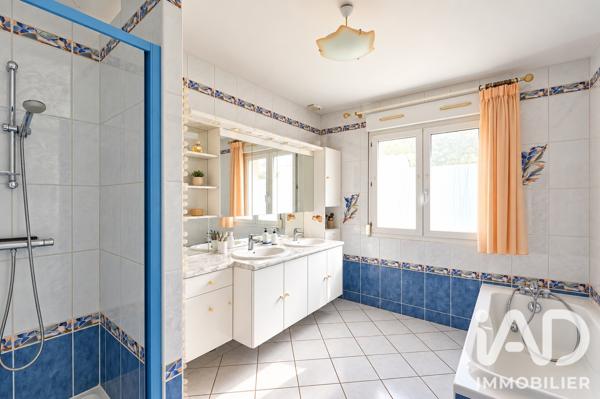 Maison à vendre 6 pièces 150 m² Rochefort-sur-Nenon