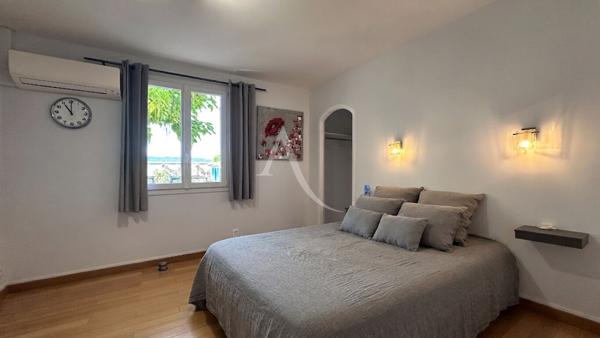 DEUX VILLAS AVEC TERRASSES GARAGE DEPENDANCE ATELIER GREOUX LES BAINS