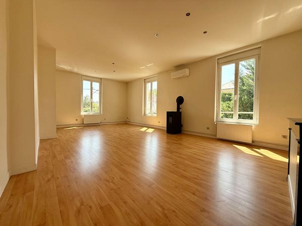 Appartement 4 pièces 156.1 m2