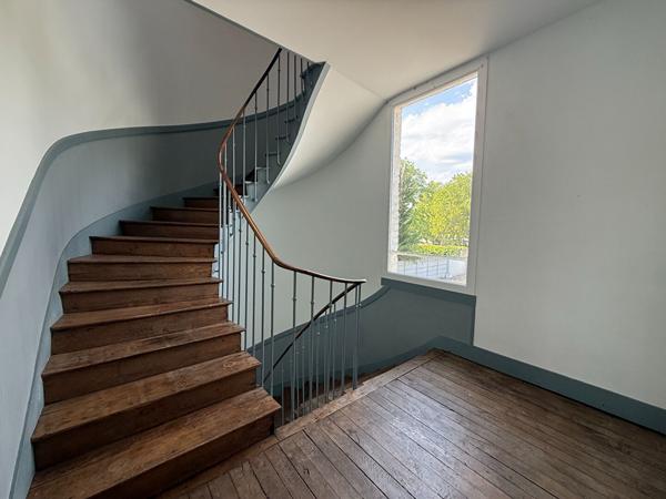 Appartement 4 pièces 156.1 m2