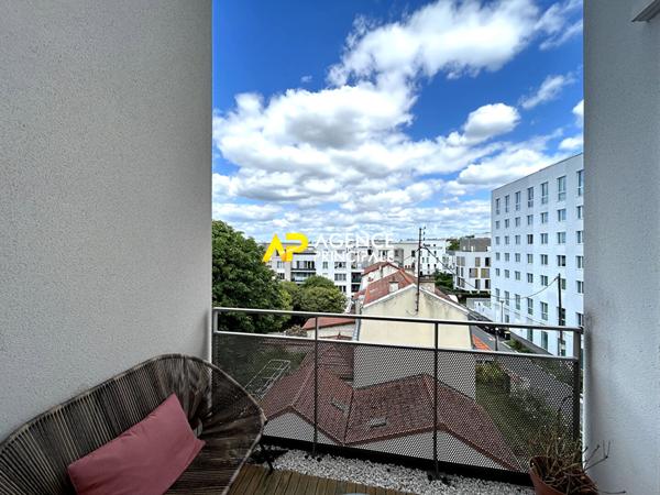 BEZONS _ Duplex _ Appartement 3 pièces €297 150 ** - Référence 4495