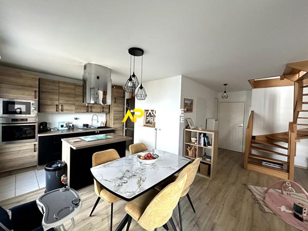 BEZONS _ Duplex _ Appartement 3 pièces €297 150 ** - Référence 4495