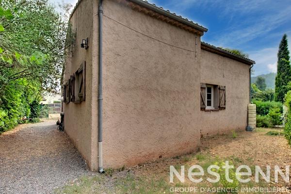 A VENDRE Maison 123m² -  4 chambres - avec jardin - au coeur de Taradeau