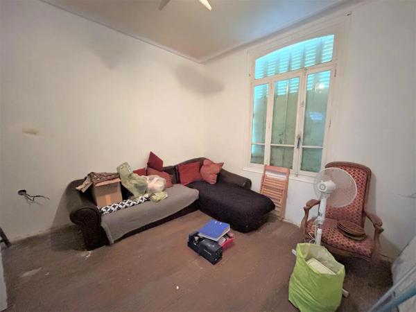 Immeuble à vendre 117m²