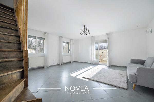 Maison de 185 m2 sur 790 m2 de terrain secteur résidentiel