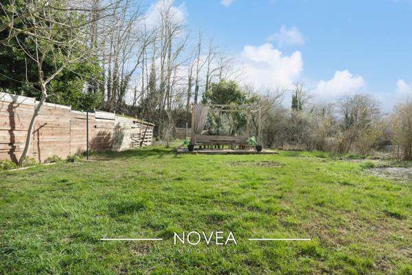 Maison de 185 m2 sur 790 m2 de terrain secteur résidentiel