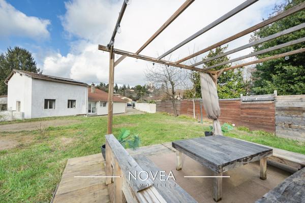 Maison de 185 m2 sur 790 m2 de terrain secteur résidentiel
