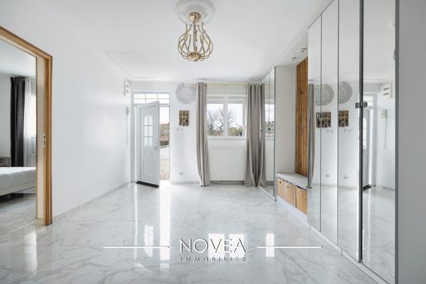 Maison de 185 m2 sur 790 m2 de terrain secteur résidentiel