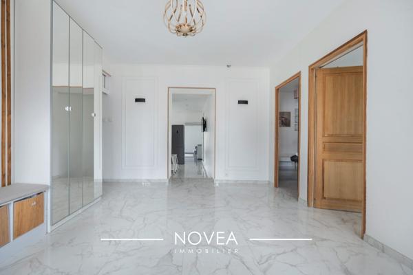 Maison de 185 m2 sur 790 m2 de terrain secteur résidentiel