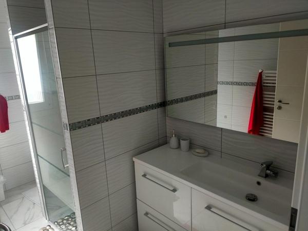 Maison neuve contemporaine  à 5 MIN  de Lons Le SAUNIER ( JURA )