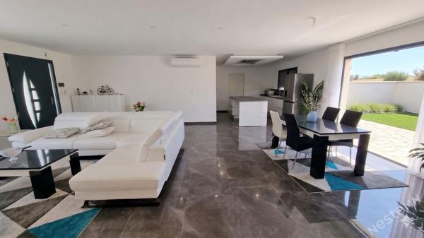 Maison neuve de plain pied 4 chambres, buanderie, jardin